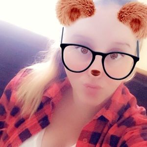 Meet your Posher, Effie